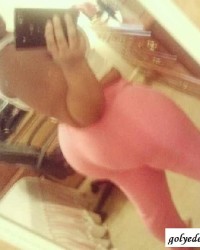 Толстушки фотографируются без одежды у зеркала (эротика) (9 фотографий)