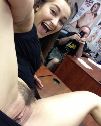 Порно селфи на работе (61 фото)