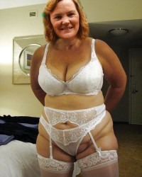 Порно бабушек в белье бюстгальтер трусы (58 фото)