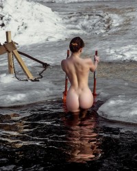 Как купаются голые девушки (69 фото)