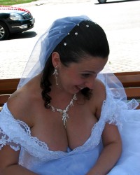 Выпали сиськи невесты (57 фото)