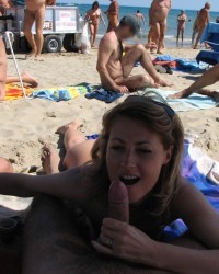 Порно пар прилюдно на пляже (88 фото)