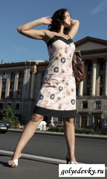 Красивые девушки на дороге таки валяются