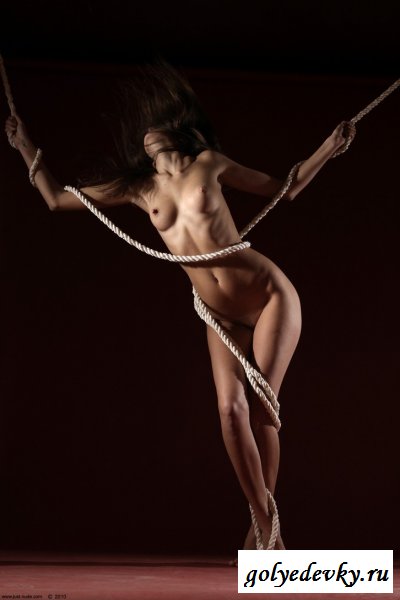 Анастасия и толстый морской канат