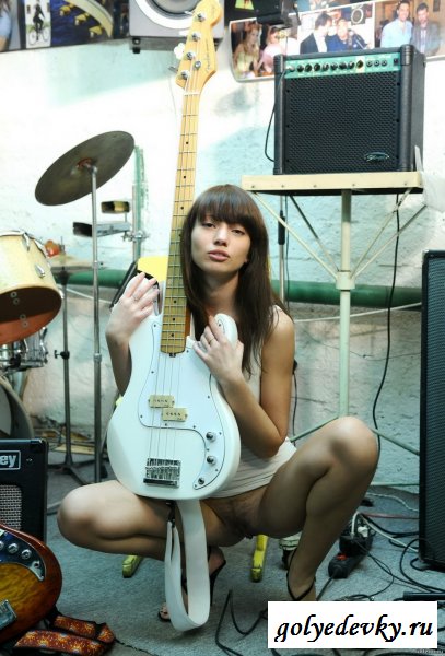 Сексуальная участница группы (20 фото)