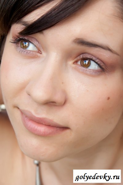 Открыла свои сисечки на пикнике