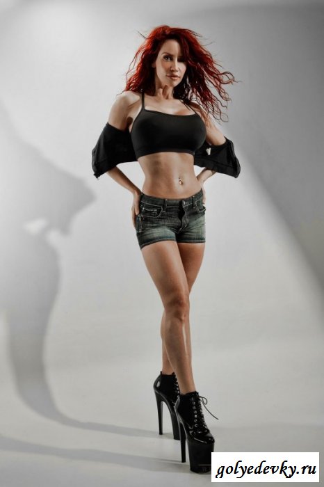 Шикарная рыжуля