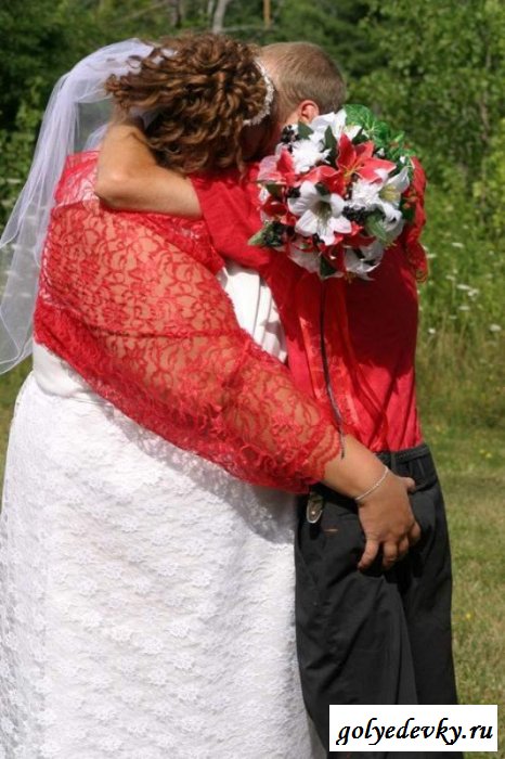 Невесты не всегда скромницы (8 фото)