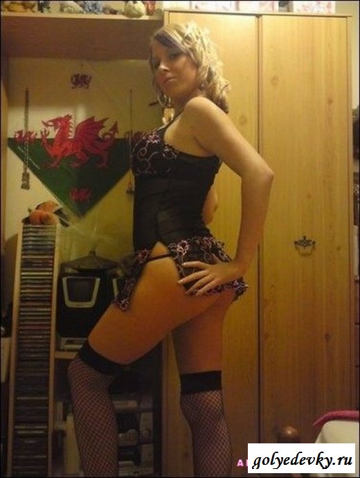 Студентки отрываются на полную (24 фотографии)