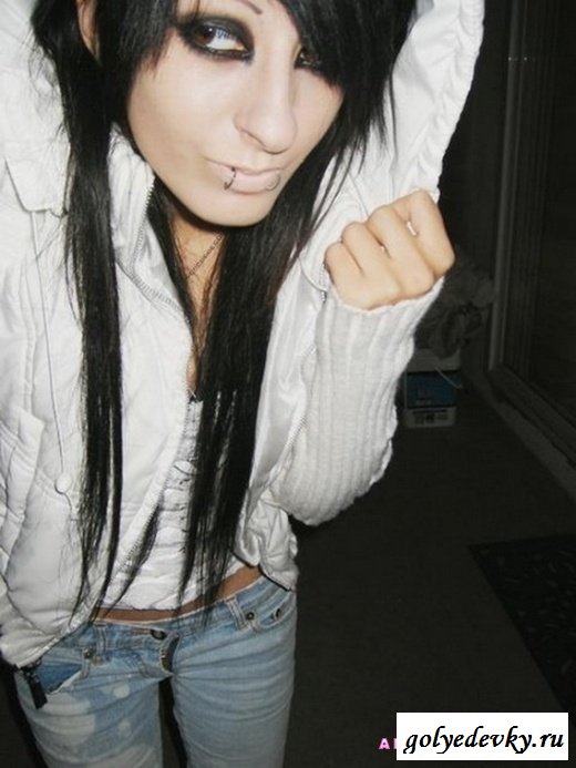 Подборка эмо девушек (27 фотографий)