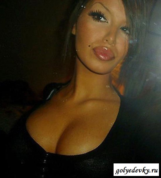 Девочка надувают губки (34 фотографии) Девочка надувают губки (34 фотографии)