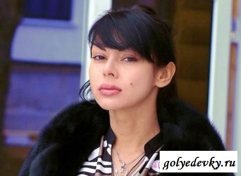 Девочка надувают губки (34 фотографии) Девочка надувают губки (34 фотографии)