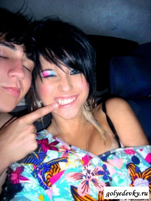 Порция эмо девушек (24 фотографии) Порция эмо девушек (24 фотографии)