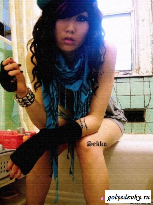 Порция эмо девушек (24 фотографии) Порция эмо девушек (24 фотографии)