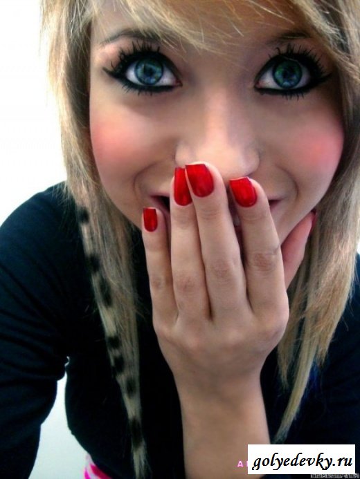 Порция эмо девушек (24 фотографии) Порция эмо девушек (24 фотографии)