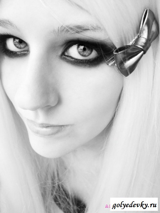 Порция эмо девушек (24 фотографии) Порция эмо девушек (24 фотографии)