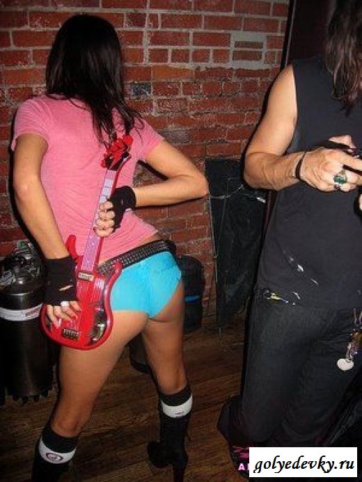 Сексуальные девушки геймеры (35 фотографий) Сексуальные девушки геймеры (35 фотографий)