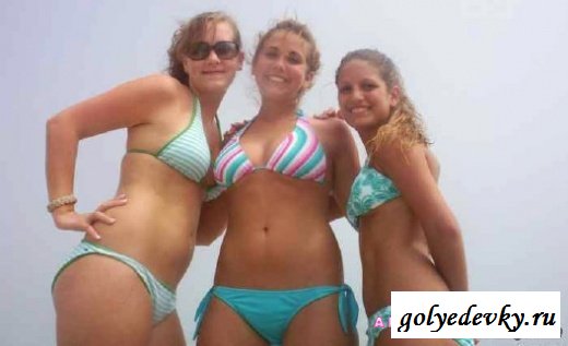 Возбуждающие пляжные девушки (30 фотографий)