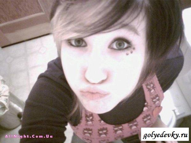 Двадцать шесть эмо девушек (26 фотографий) 