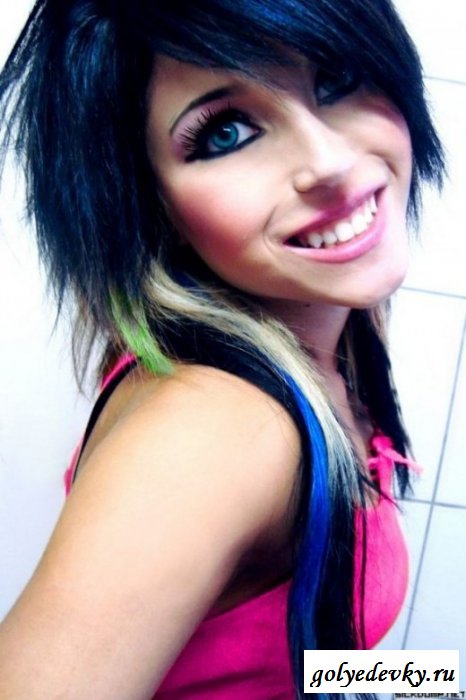 Порция эмо девушек (24 фотографии) 