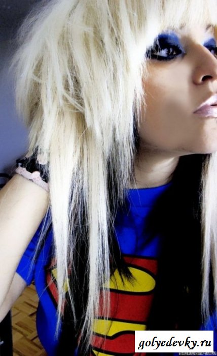 Порция эмо девушек (24 фотографии) 