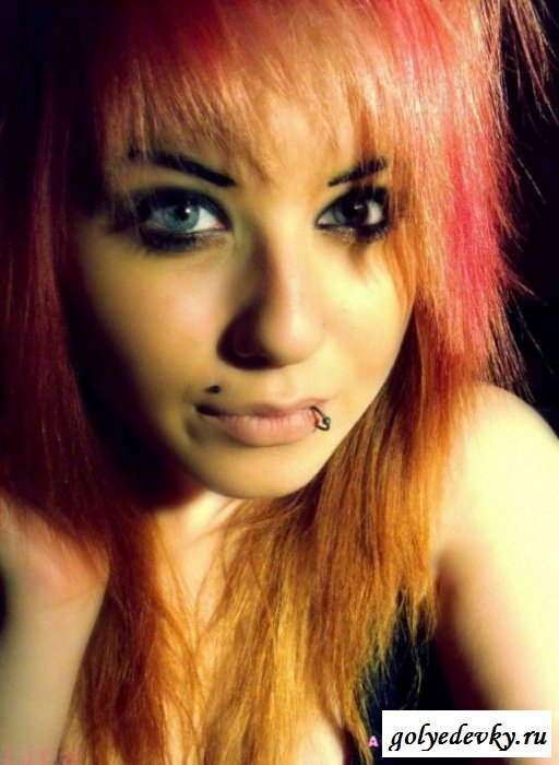 Порция эмо девушек (24 фотографии) 