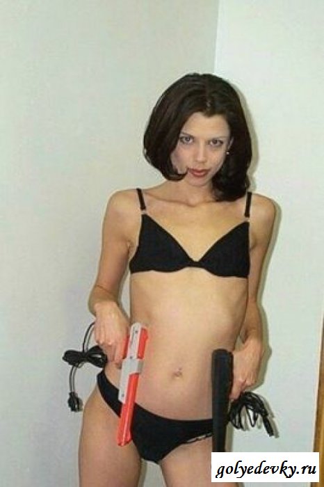 Сексуальные девушки геймеры (35 фотографий)