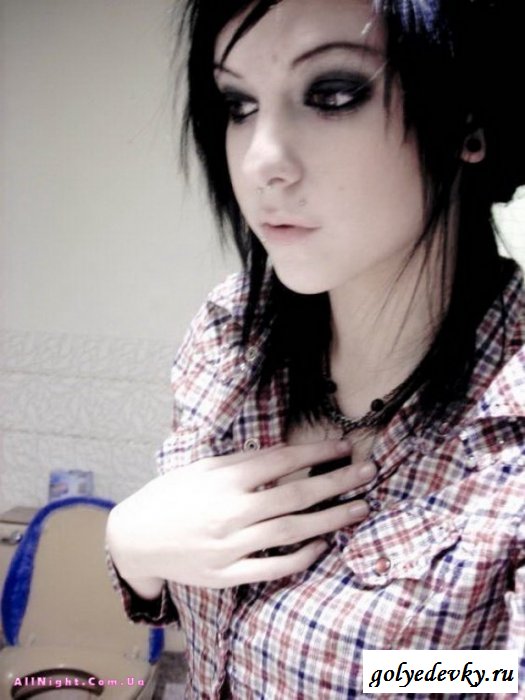Двадцать шесть эмо девушек (26 фотографий) 