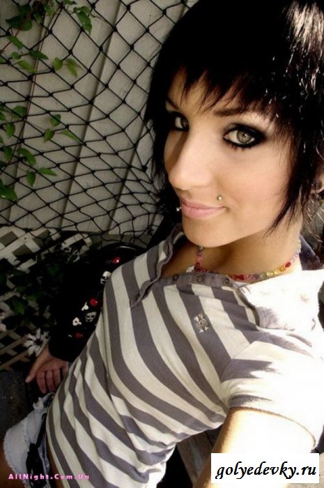Двадцать шесть эмо девушек (26 фотографий) 
