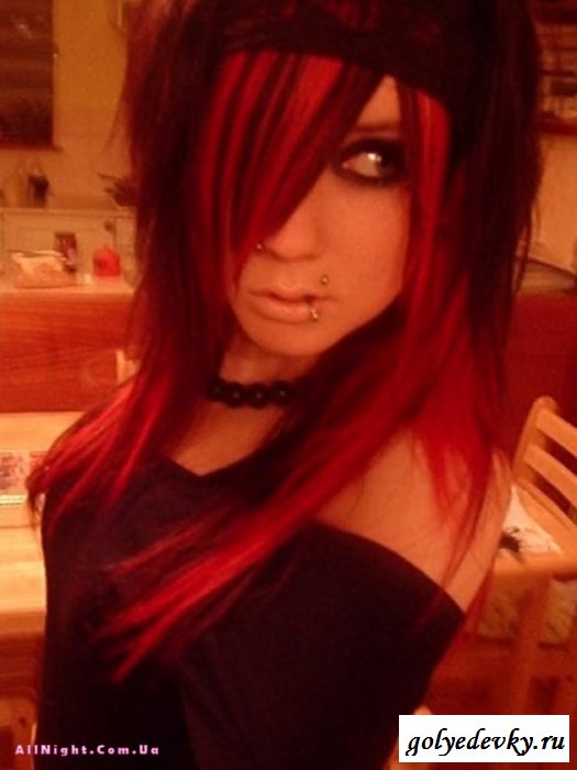 Двадцать шесть эмо девушек (26 фотографий) 