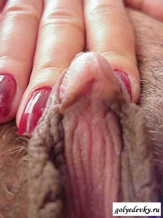 Голые девушки с огромными клиторами (10 фотографий)
