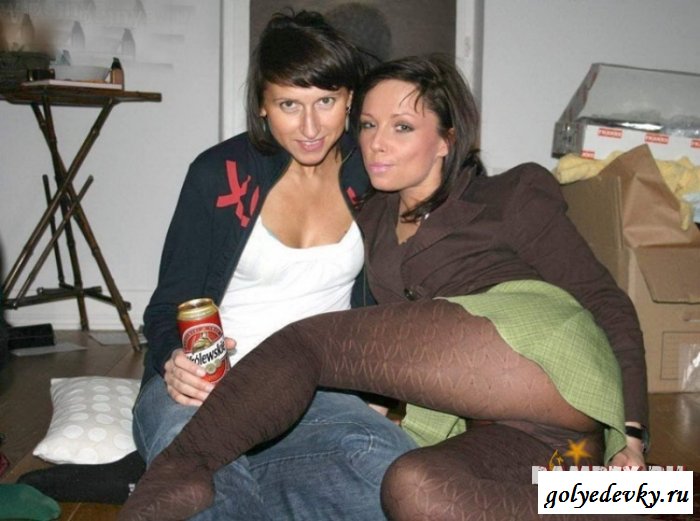 Занимаемся подглядыванием за девушками