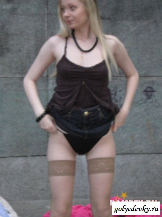 Занимаемся подглядыванием за девушками