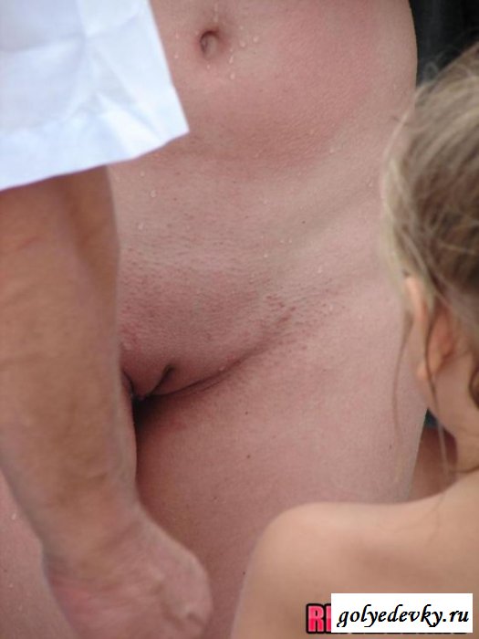 Развлекаемся на пляже с нудистками