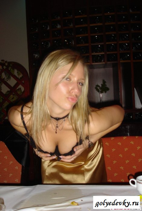 Похотливое поведение пьяных малышек