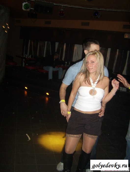 Похотливое поведение пьяных малышек