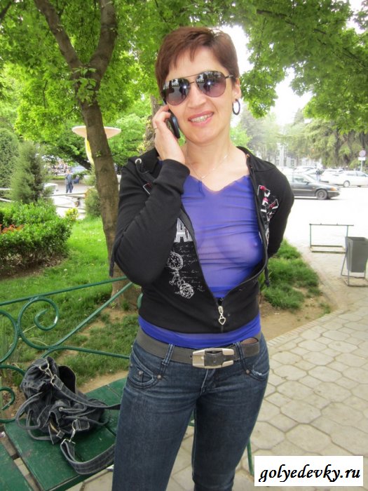 Эротические засветы прямо на улице