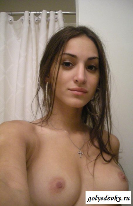 Похабные армянки предстали без одежды