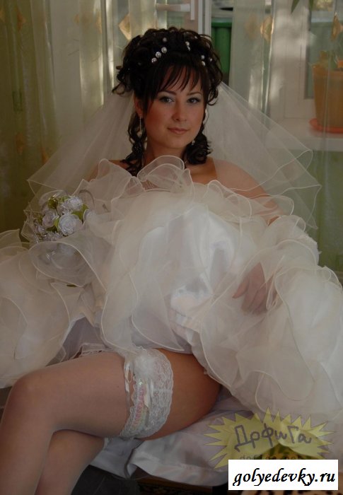 Раскрепощённые будущие жёны в эротике