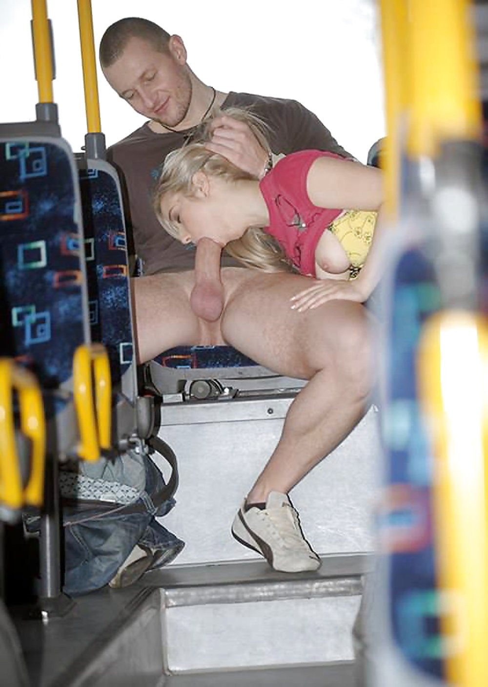 Трах в общественном транспорте