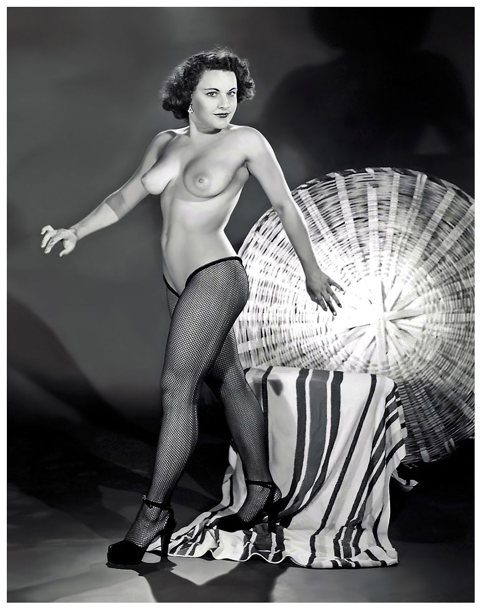 Обнаженный кордебалет (62 фото)