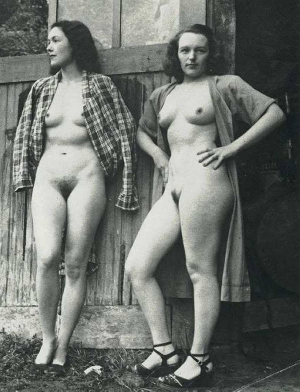 Групповушка в деревушке