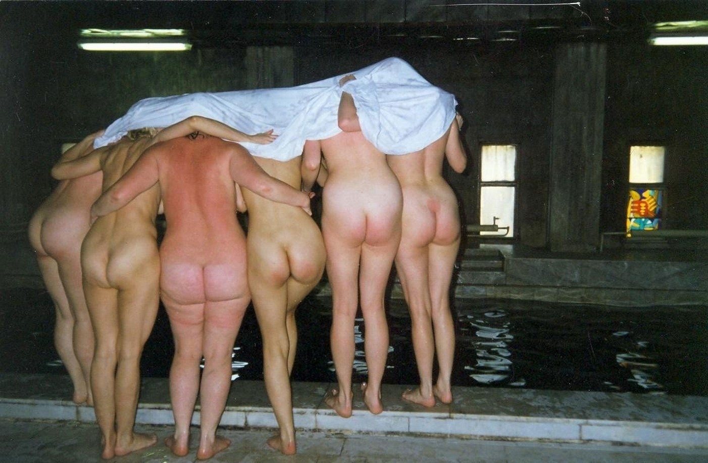 Голые женщины в общественной бане полный (70 фото) - порно goliedevushki.pro