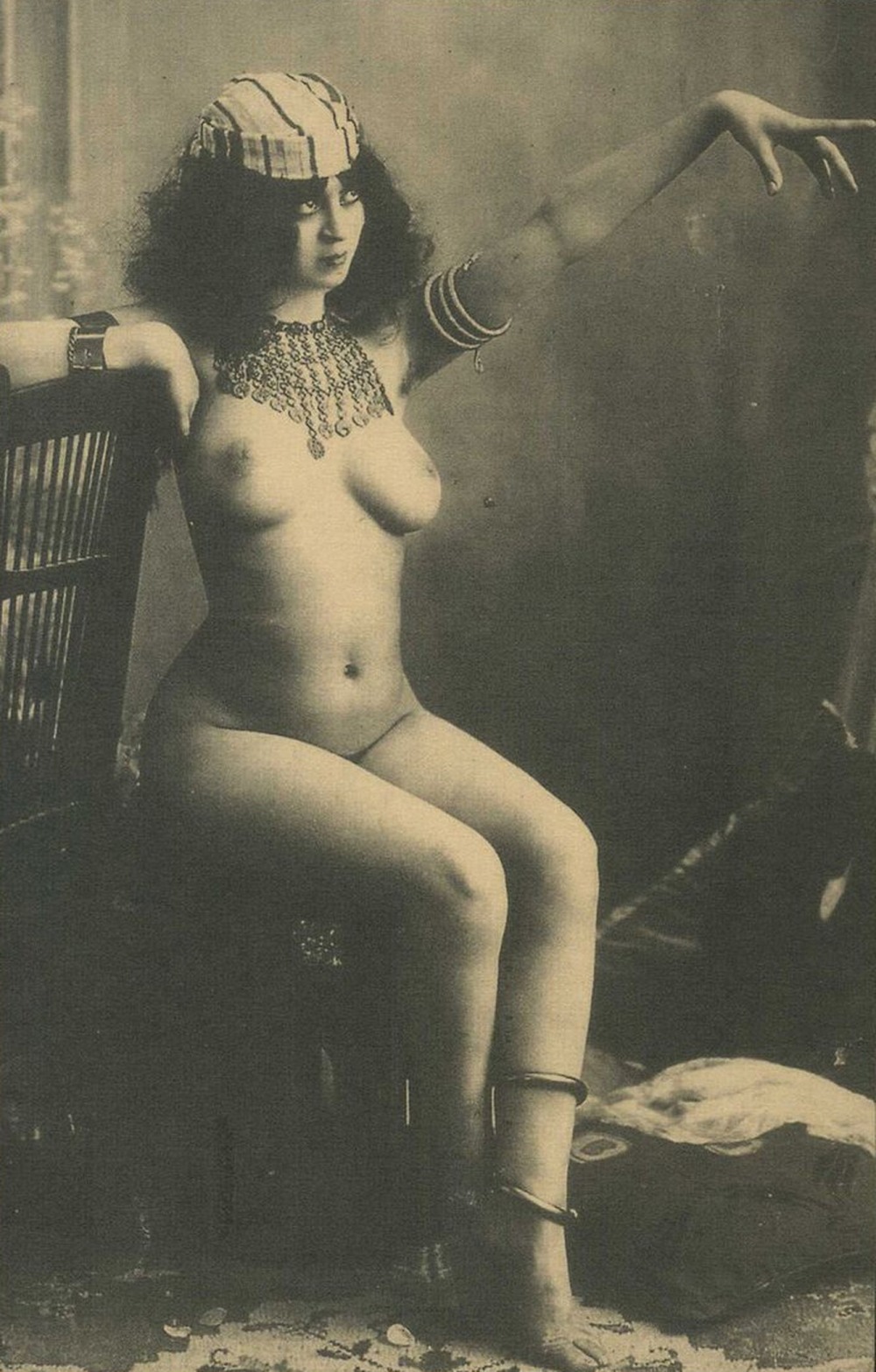 Голые женщины ретро черно-белое