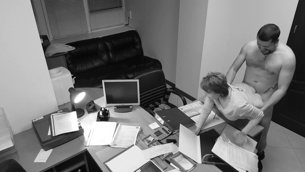 Трах на работе скрытая камера