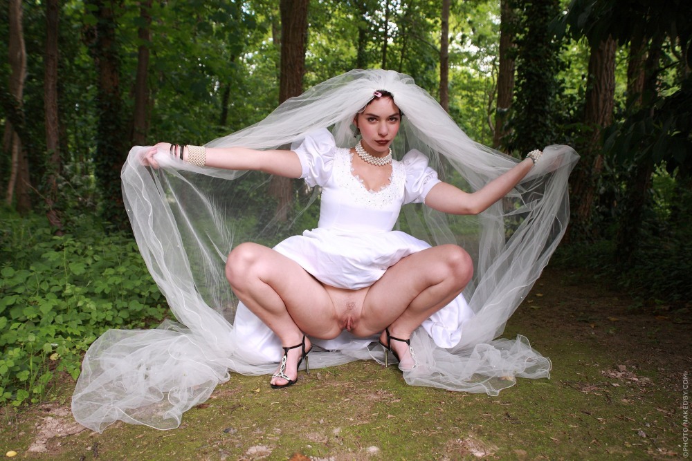 Невесты без трусов фото