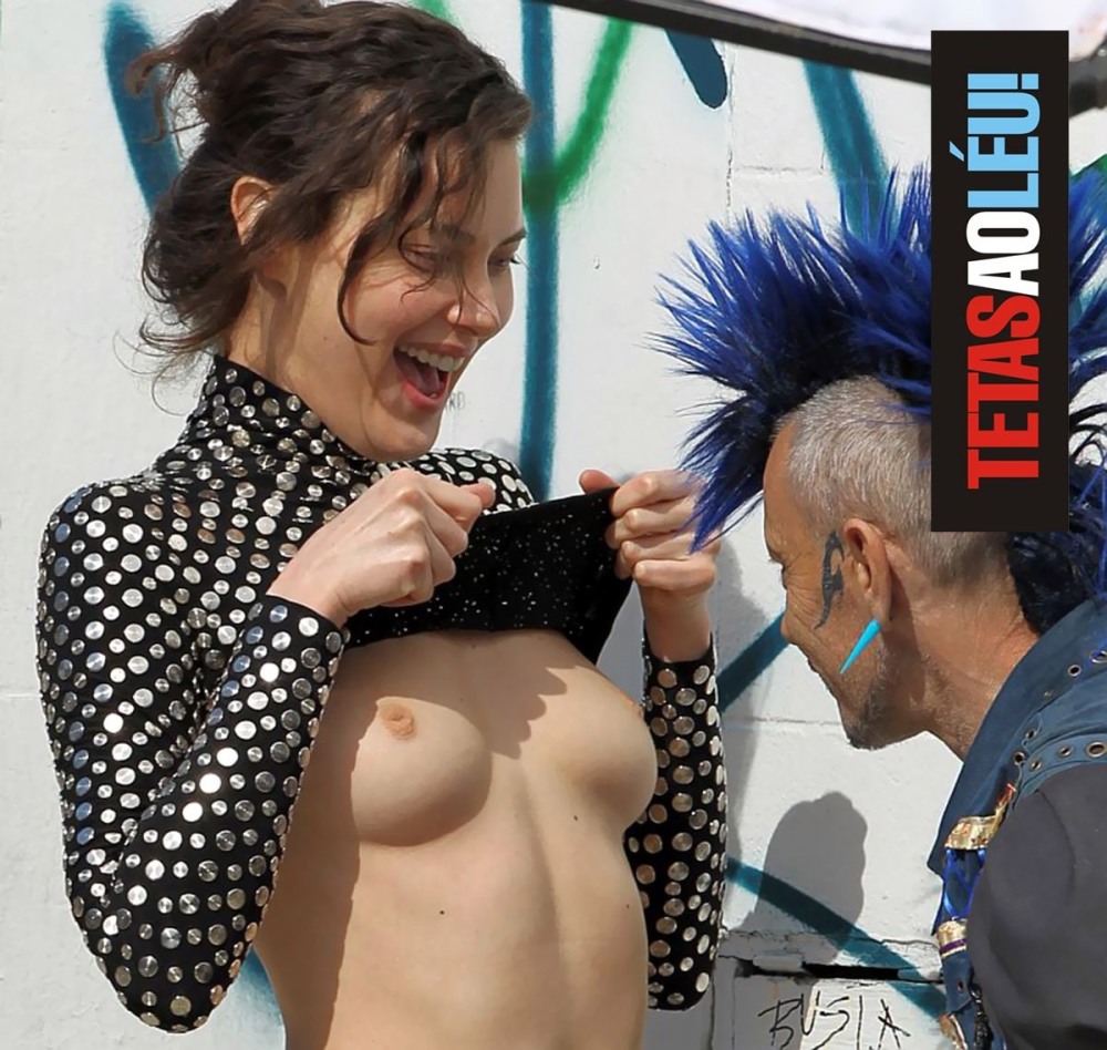 Бритни Спирс без трусов