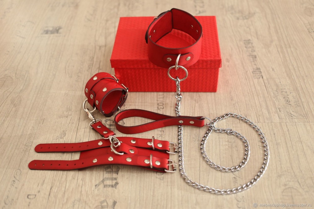 Наручники и ошейник для ролевых игр
