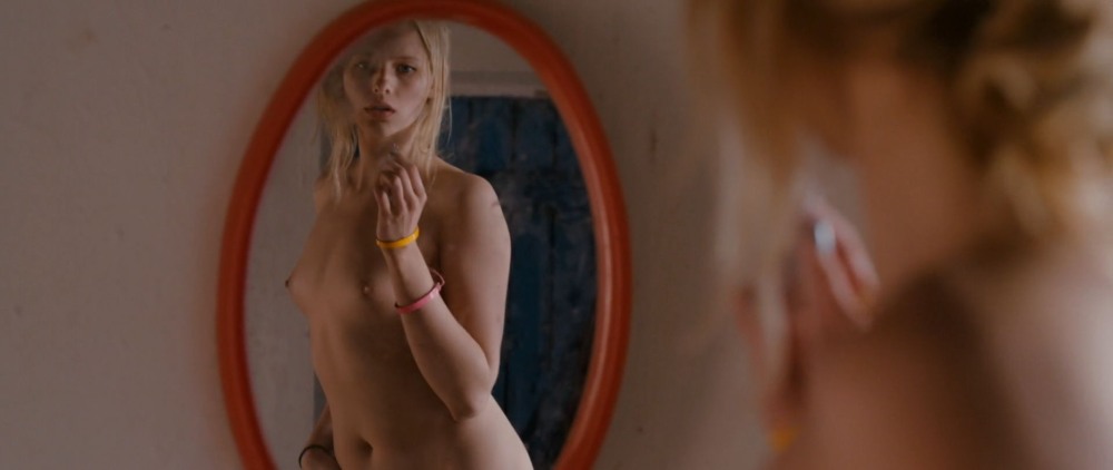 Александра Ревенко актриса ню