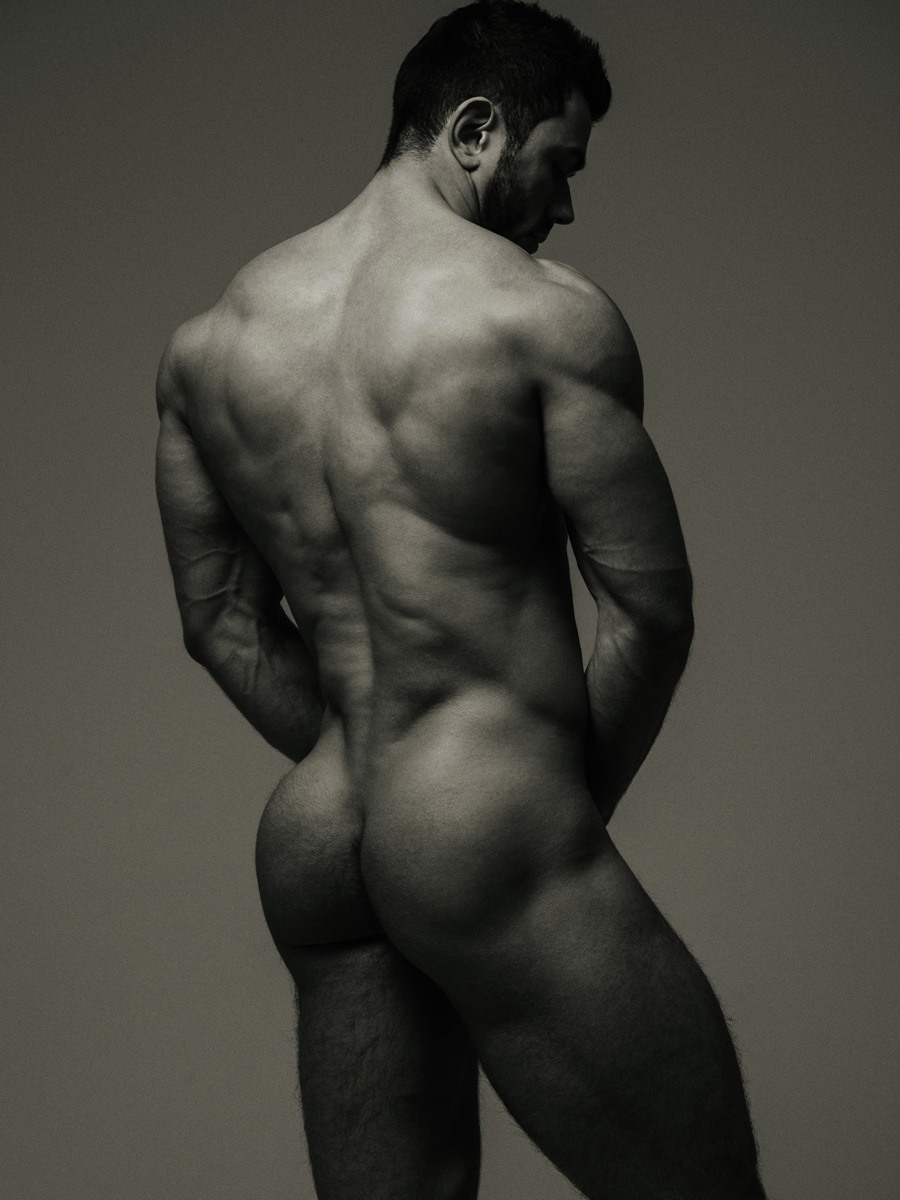 Красивые ягодицы мужские голые